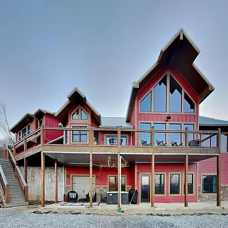 5 Solas Lodge